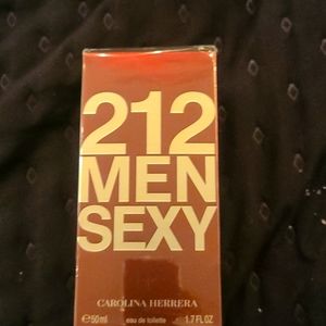 212 Carolina Herrera
